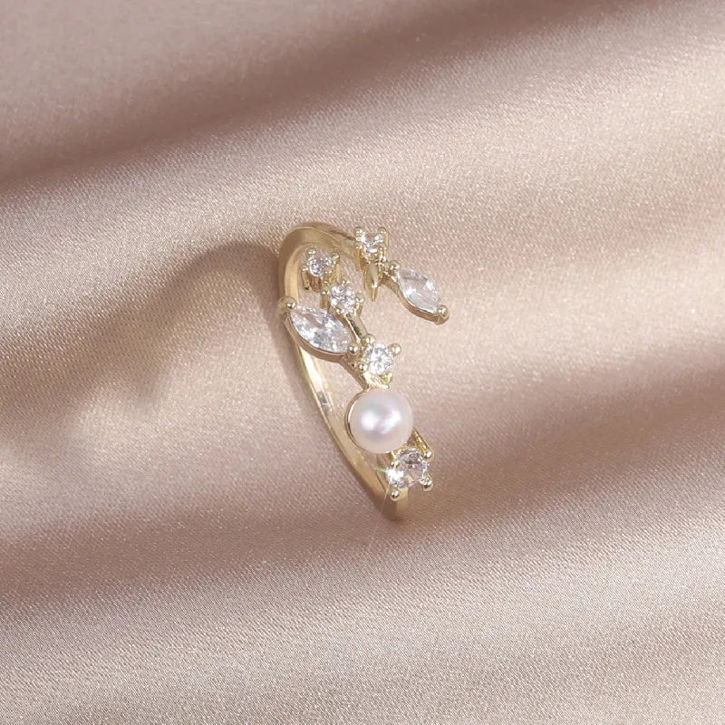 Leaf  Pearl Ring *Adjustable